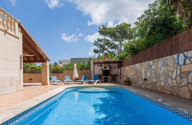 Montferrutx - Fantastische Villa mit Pool in Colonia de Sant Pere
