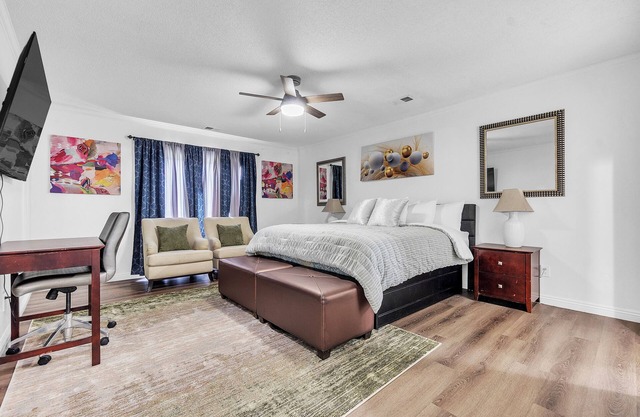 Prime location , Spacious 5-bedroom Home Away From Home