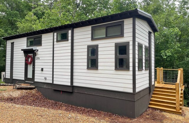 Moon River Mentone 1-A Riverfront Tiny Home