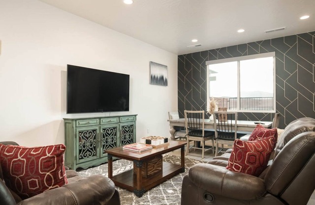 Moon Sage Retreat with Private Hot Tub