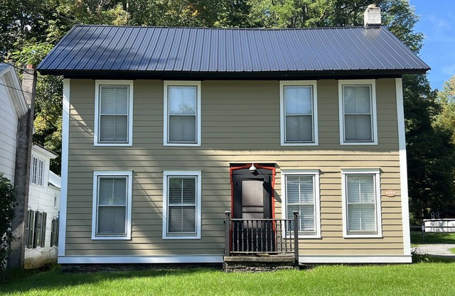 Moonlight Graham Archie 1 of 2, 3 bdrm homes w/ pool, fire pit, near Dreams Park