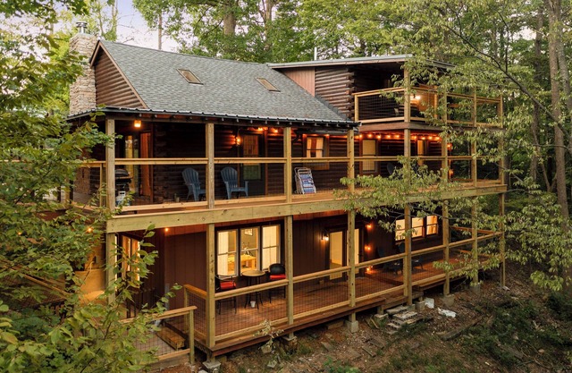 Moonlight Ridge Cabin Retreat in Shepherdsville