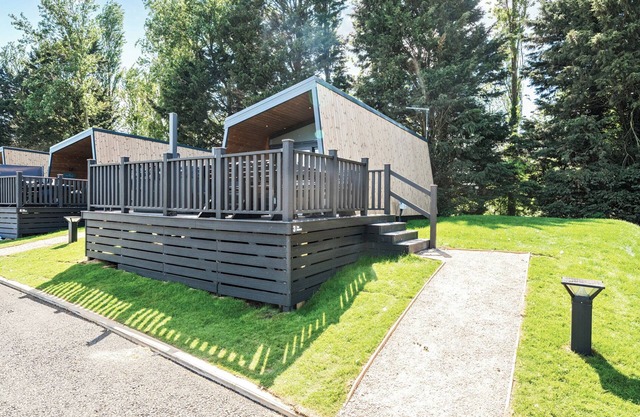 MOONLIT SKYLIGHT - BILLING AQUADROME in Billing Aquadrome Holiday Park