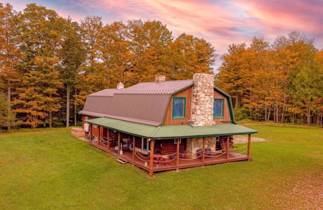 Moonraker Stargazing Field Remote Cabin
