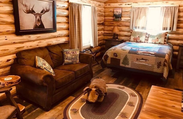 Gemütliche Hütte im Wald: Moose Cabin # 2