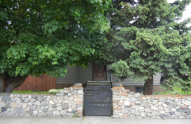 Moose Traks Come stay in Downtown Red Lodge, 2 blocks from Broadway Street