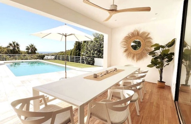 Moraira sea view house clos to the center