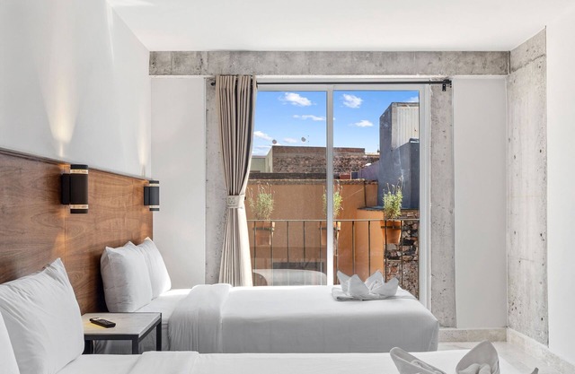Morelos Double Suite by Homi Rent