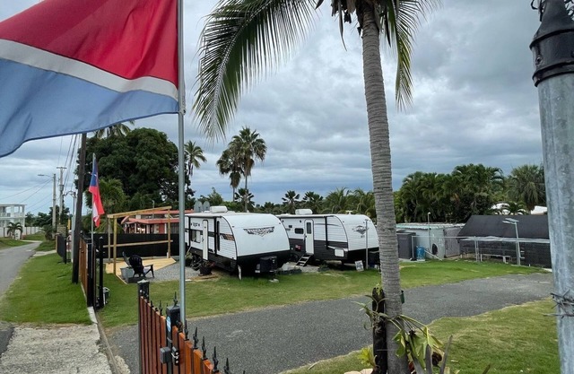 Moreu's Camper 1