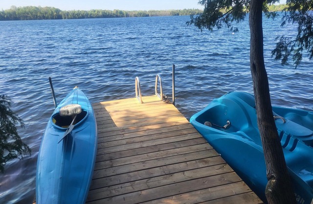 Morning Glory on the Lake: Escape to Serenity