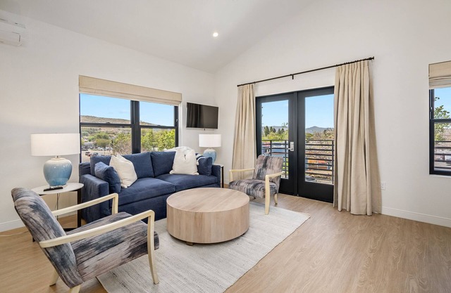Morro Suite at the Junction