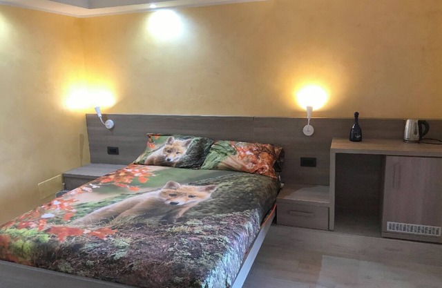 Zimmer „Moscato“ in den Langhe-Hügeln mit Blick auf Alba
