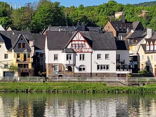 Mosel-Landhaus B&B