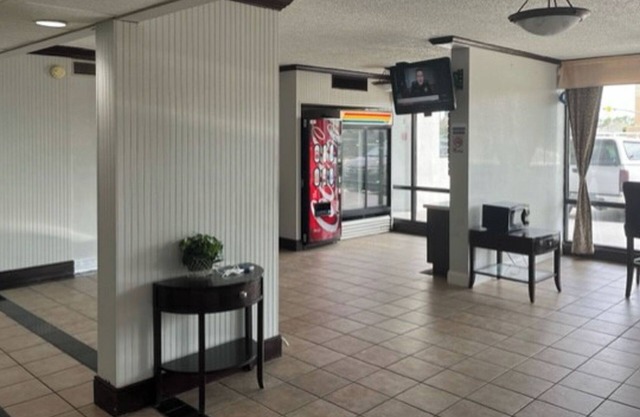 Motel 6 Baton Rouge, LA - East - I-12