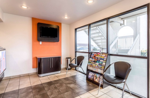 Motel 6 El Paso, TX - East