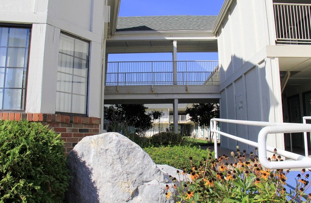 Motel 6 Enfield, CT - Hartford