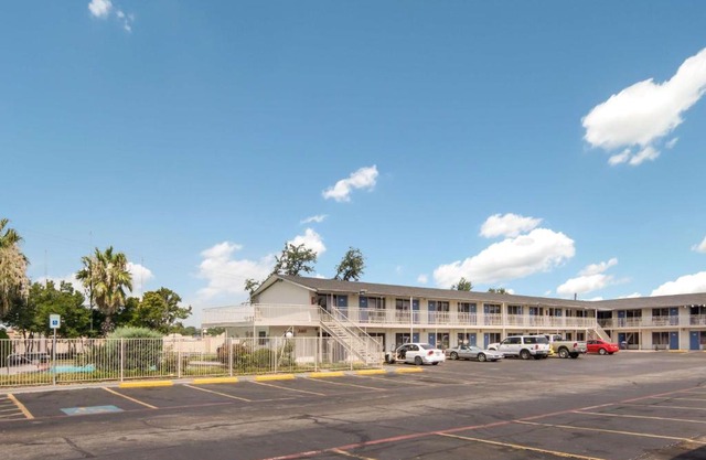 Motel 6-Fort Worth, TX - Seminary