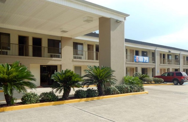 Motel 6-Luling, LA
