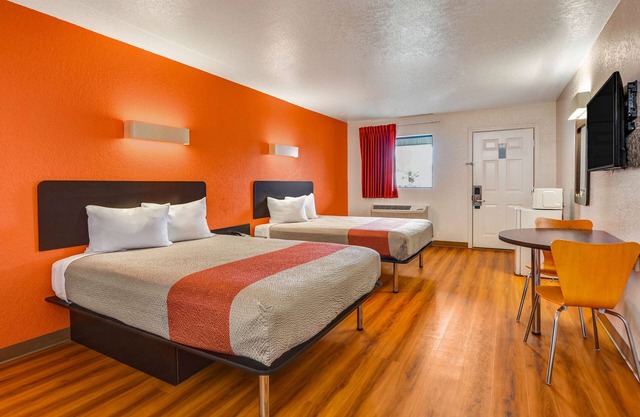 Motel 6 Moultrie, GA