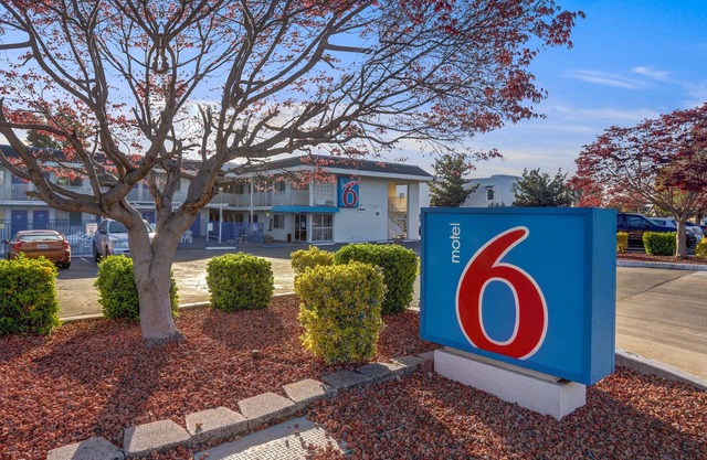 Motel 6 Napa, CA