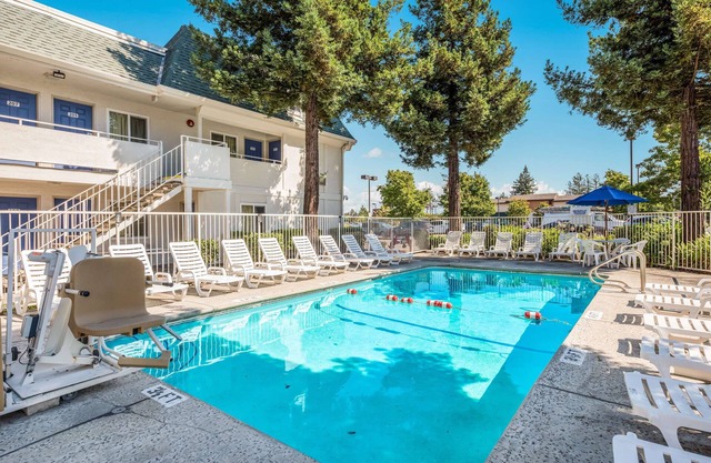 Motel 6 Rohnert Park, CA