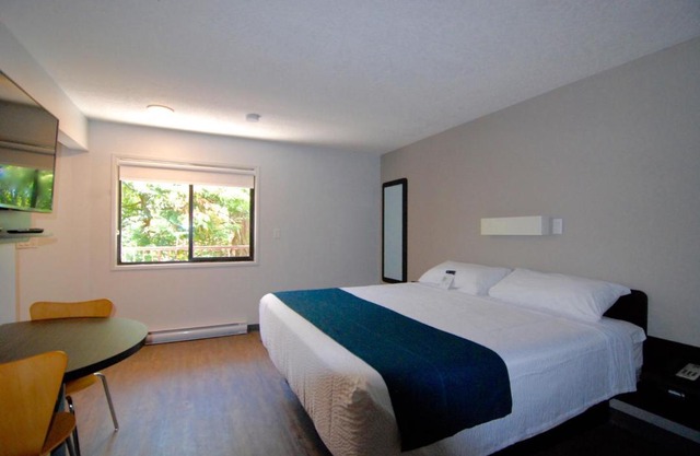 Motel 6-Saanichton, BC - Victoria Airport