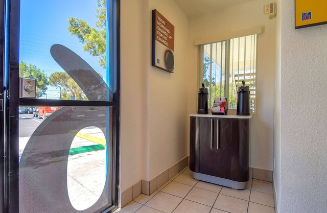 Motel 6 San Diego, CA - North