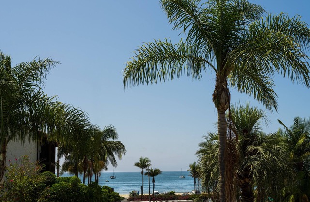 Motel 6 Santa Barbara, CA - Beach