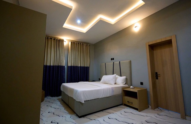 MOTIQOQ HOTELS AND SUITES