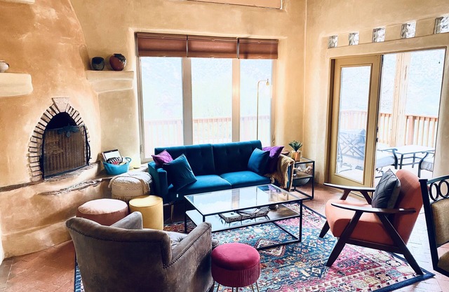 Mountain Adobe Home in Jemez Springs, NM w/seasonal Hot Tub