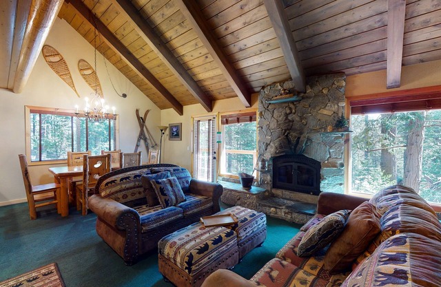 Mountain Cabin just minutes from Yosemite’s south entrance