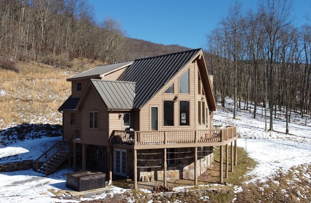 Secluded Scenic House in the Mountains