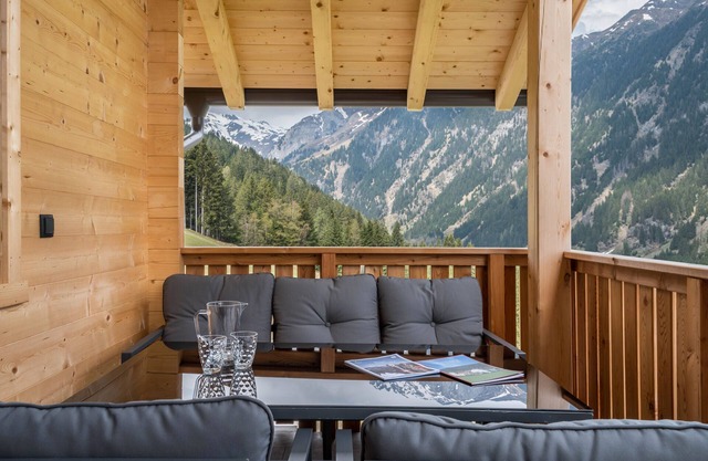 Chalet "Blosegghof Himmelblick" mit Bergblick und neuem Whirlpool