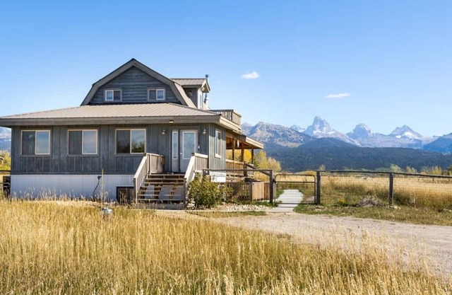 Mountain Family Cabin w/Full Teton Views ~ Hot Tub & Sauna
