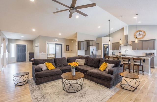 Mountain Getaway with Game Room