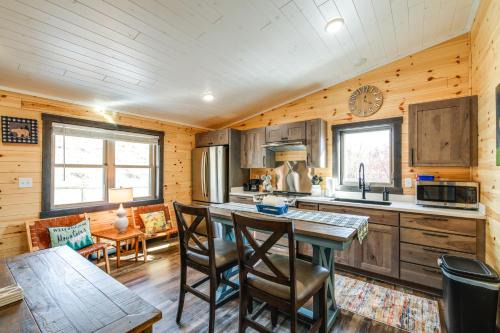 Mountain Getaway with Views Less Than 1 Mi to Yellowstone