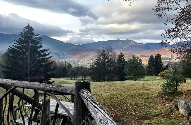 Bergtouren, tagelange Aussichten und Wanderungen direkt vor der Tür.