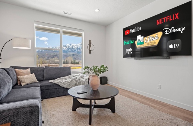 Mountain Green Snowbasin Getaway (R0 5049) Hot Tub