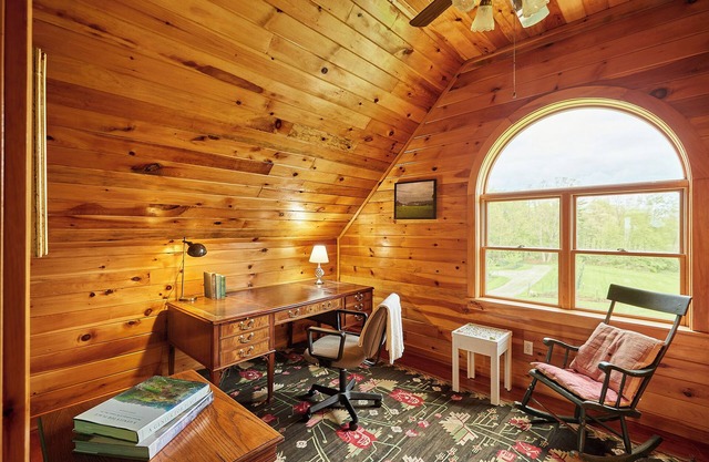 Mountain House & Cottage at Seminary Hill by AvantStay