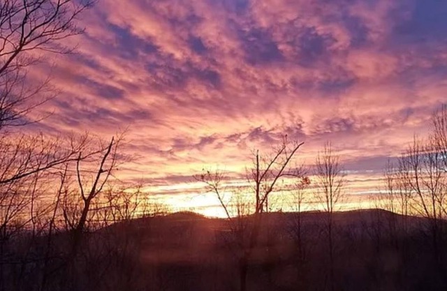 Mountain Log Cabin W/hot tub - 10 min From Helen, GA - Pet Friendly