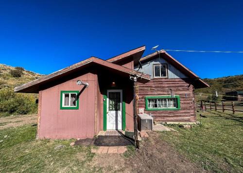 Mountain Made- Main Cabin