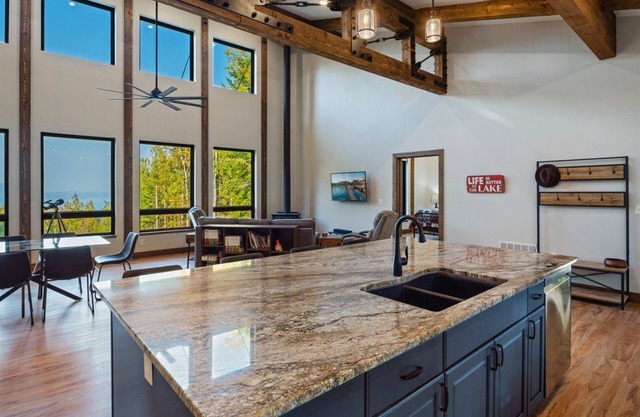 Mountain Modern Retreat Rd577 | 3 Bed, 2 Bath