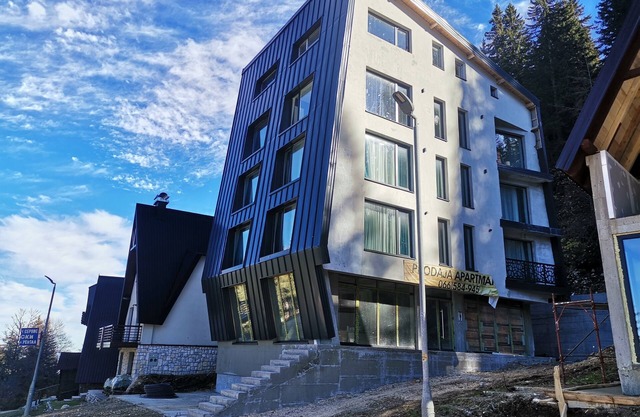 Genießen Sie ein Bergparadies im modernen Apartment in Jahorina!