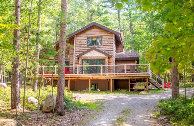 Elegant Mountain Cabin |Hot Tub | Game Room