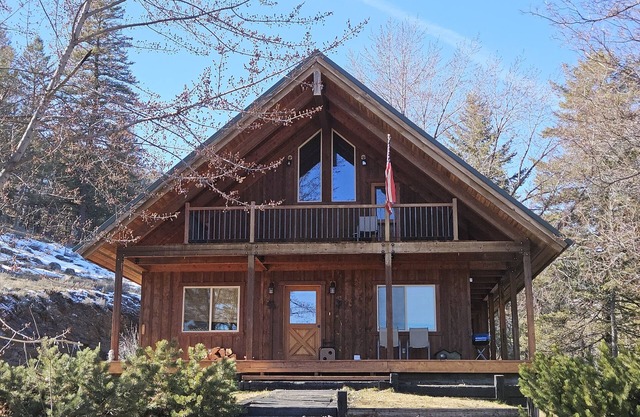 Mountain Retreat on the Forest's Edge. Council, Adams County