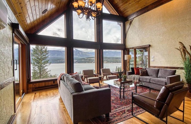 Mountain Retreat, Panoramic Lake Views
