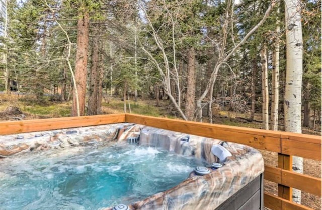 Mountain Retreat w/ Hot Tub!