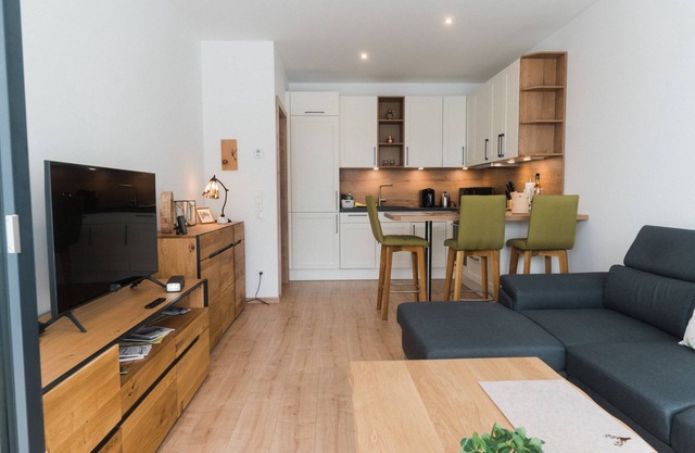 Ferienwohnung Bergsonne mit Tiefgaragenplatz und Sonnenbalkon