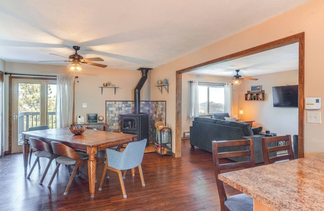 Mountain-View Deck: Pet-Friendly Cabin in Bailey