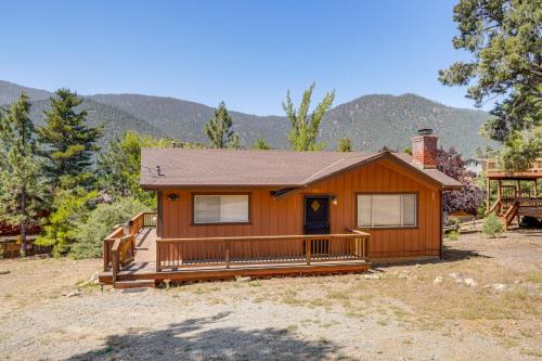 Mountain-View Haven with Deck in Pine Mountain Club